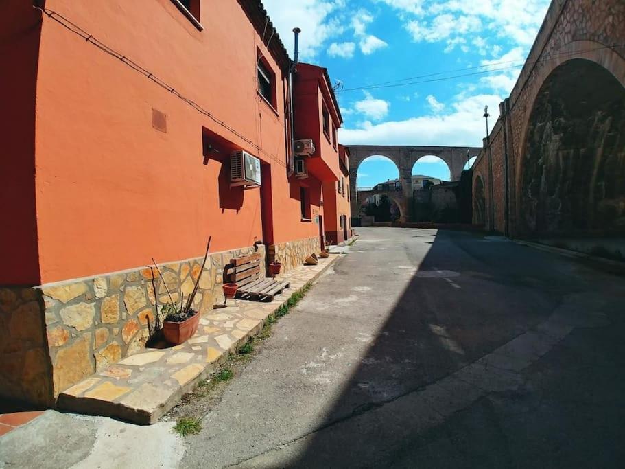 La Buhardilla. Aparcamiento Exterior Privado Apartamento Teruel Exterior foto